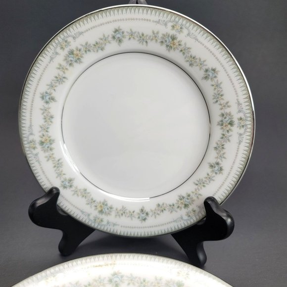 Noritake Norwood Side Dessert Plates Set of 6 White Silver Floral CR160 - Picture 2 of 5